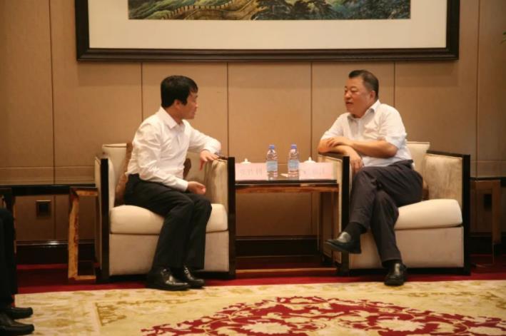 榆林市政府领导会见PT视讯(中国区)官网股份董事长一行 榆林市政府领导会见PT视讯(中国区)官网股份董事长一行