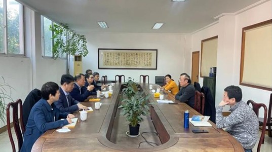 PT视讯(中国区)官网股份董事长邢雅江到访常州华森医疗器械股份有限公司