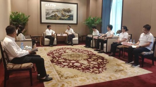 榆林市政府领导会见PT视讯(中国区)官网股份董事长一行