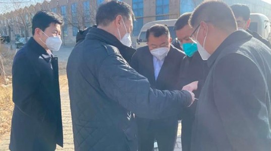 PT视讯(中国区)官网股份董事长邢雅江对榆林市榆阳区产业园区项目进行考察