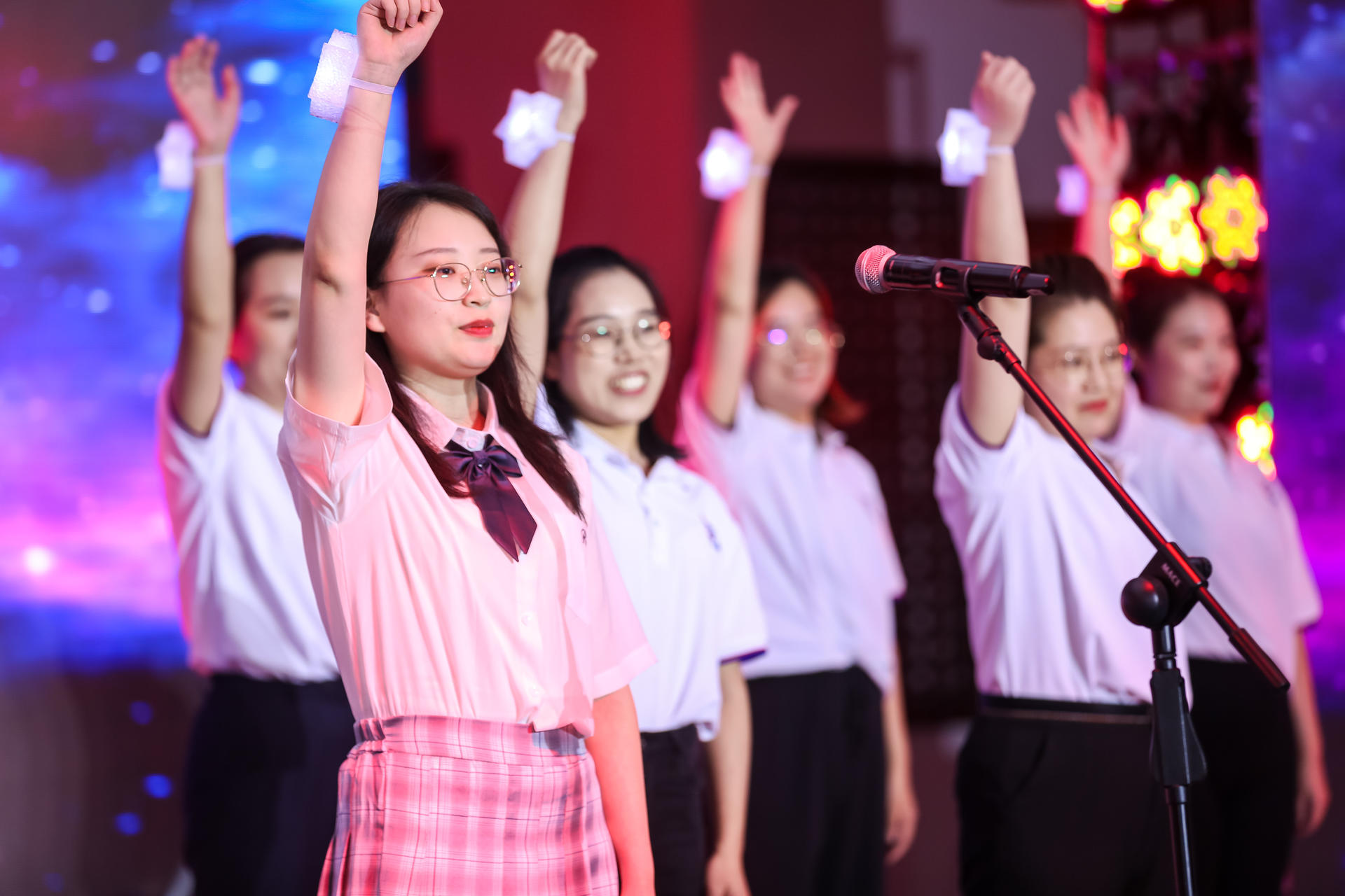 PT视讯(中国区)官网股份上市25周年庆典晚会